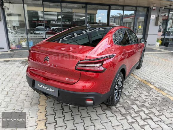 ALTINCABA'DAN 2024 CİTROEN C4 X 1.2 PURETECH SHİNE 6.500KM