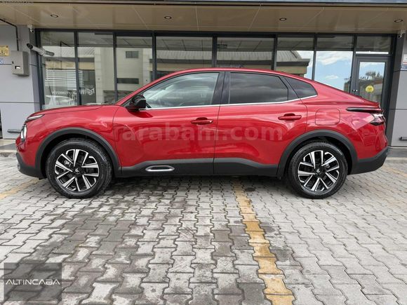 ALTINCABA'DAN 2024 CİTROEN C4 X 1.2 PURETECH SHİNE 6.500KM