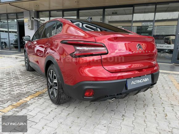 ALTINCABA'DAN 2024 CİTROEN C4 X 1.2 PURETECH SHİNE 6.500KM