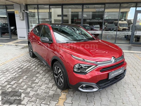 ALTINCABA'DAN 2024 CİTROEN C4 X 1.2 PURETECH SHİNE 6.500KM