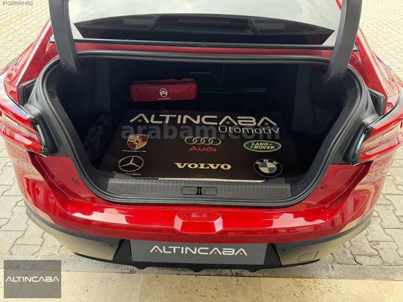 ALTINCABA'DAN 2024 CİTROEN C4 X 1.2 PURETECH SHİNE 6.500KM