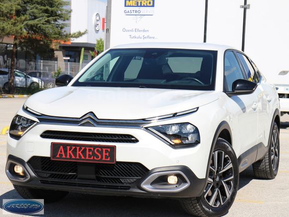 2024 C4X 1.2 SHİNE OTOMATİK 130BG HAYALET-KAMERA-HEAD UP-BEYAZ