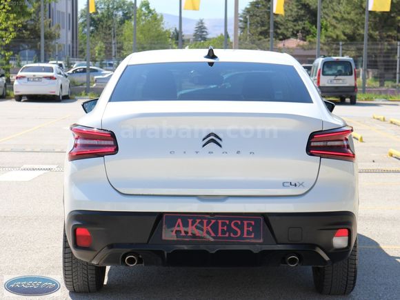 2024 C4X 1.2 SHİNE OTOMATİK 130BG HAYALET-KAMERA-HEAD UP-BEYAZ