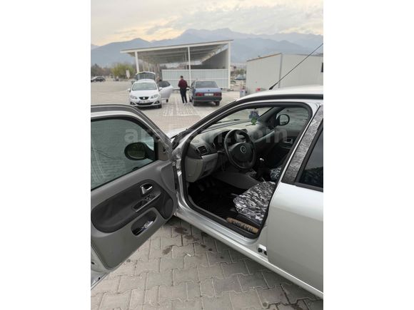 Sahibinden Renault Symbol 1.5 dCi Expression 2010 Model 