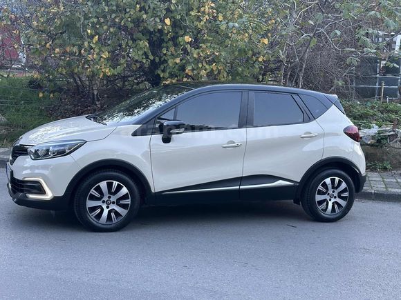 2019 ÇIKIŞLI CAPTUR 1.5 TOUCH OTOMATİK DİZEL HATASIZ BOYASIZ