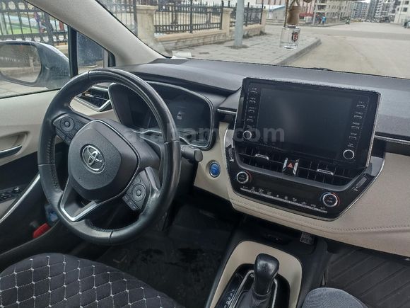 1.8 hbyrid otomatik