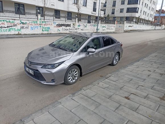 1.8 hbyrid otomatik