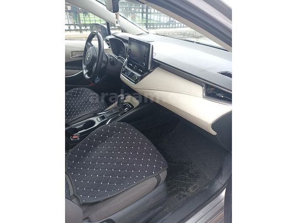 1.8 hbyrid otomatik