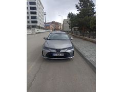 Sahibinden Toyota Corolla 1.8 Hybrid Flame 2021 Model  77.000 km Gri (Gümüş)