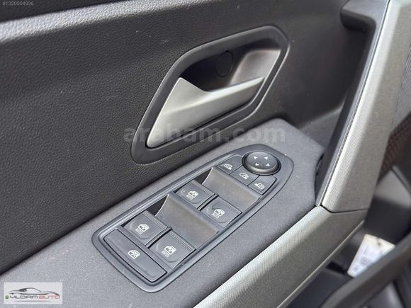 2025 RENAULT DUSTER 1.3 TCE EDC TECHNO %20 KDVLİ HATASIZ EN DOLU