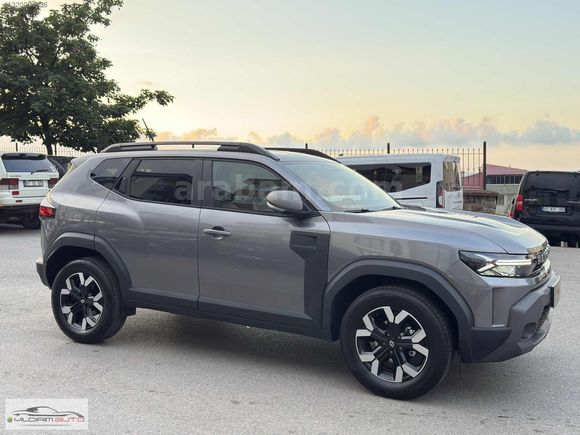 2025 RENAULT DUSTER 1.3 TCE EDC TECHNO %20 KDVLİ HATASIZ EN DOLU