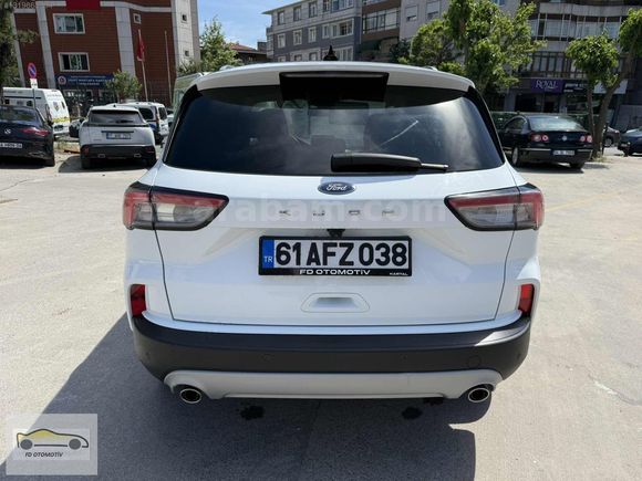 HATASIZ BOYASIZ DEĞİŞENSİZ HASAR KAYITSIZ CAM TAVAN+HEAD UP FULL