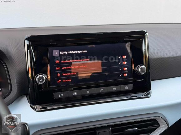BOYASIZ 2024 + 18.000 KM + SERVİS BAKIMLI + 1.0 ECO TSI STYLE