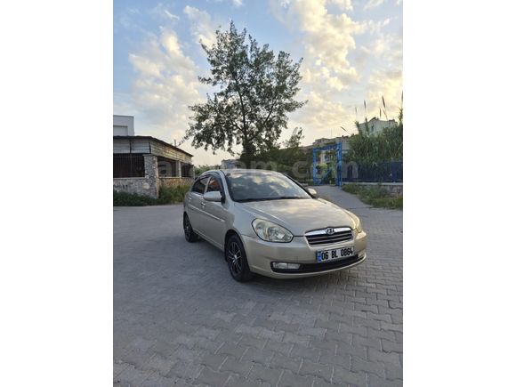 Otomatik vites Hyundai Accent Era 1.4 Select Degişensiz 3 Parça Boyalı