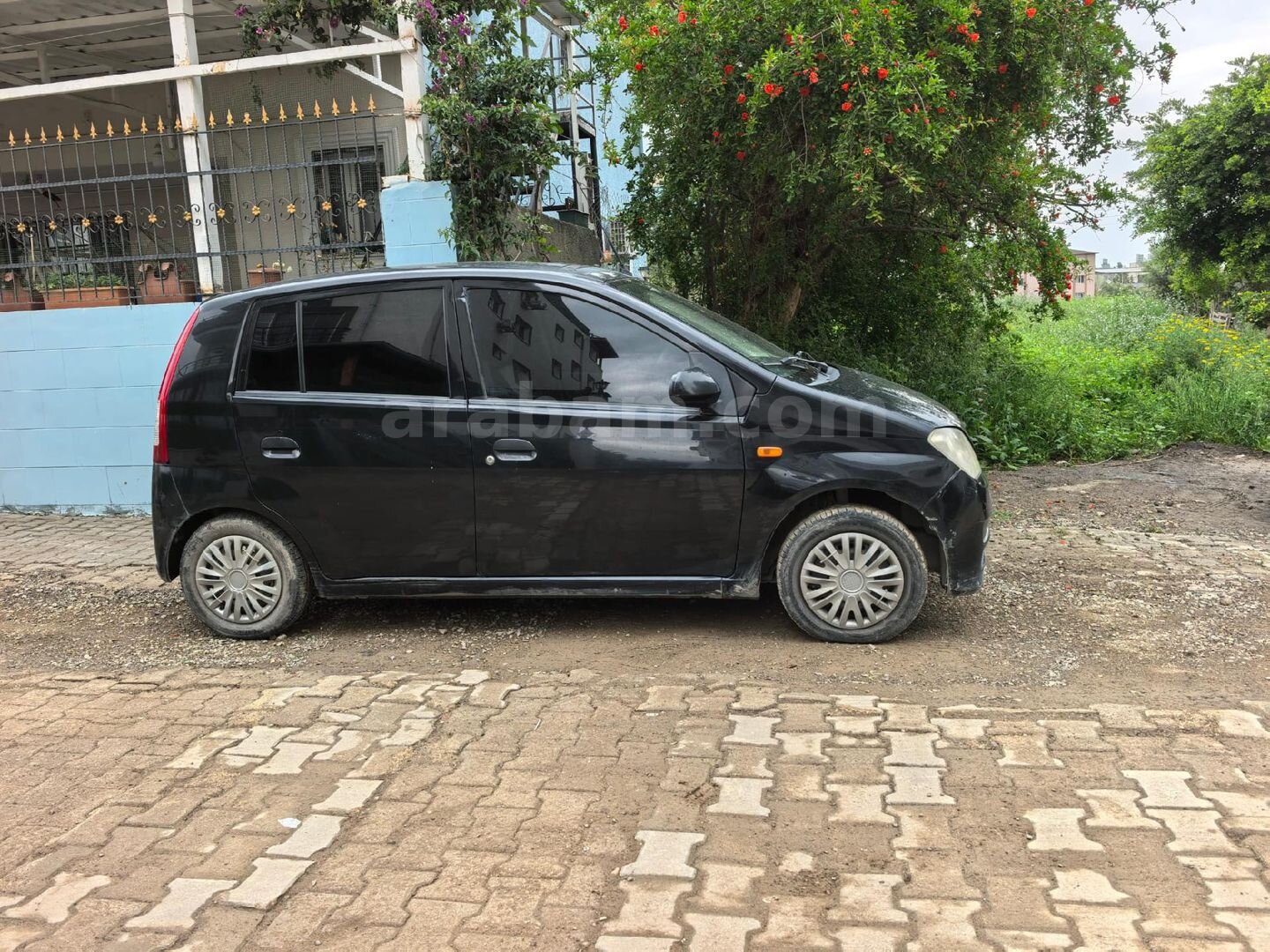 Sahibinden Daihatsu Cuore 1.0 Low Grade 2007 Model Hatay 172.000 km Siyah 1
