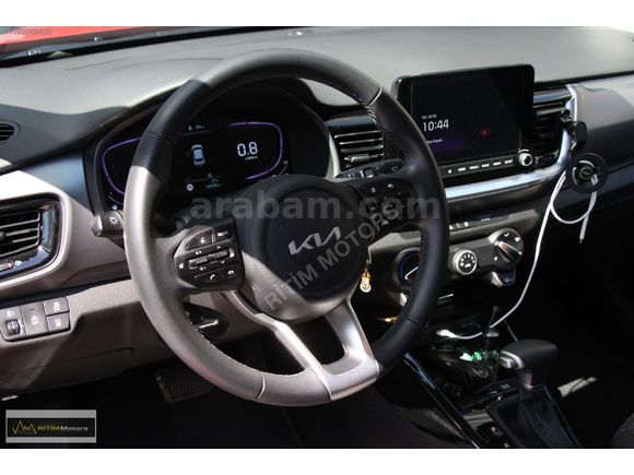 RİTİM MOTORS KİA STONİC 2024 ELEGANCE SANROOF HATASIZ