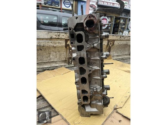 COROLLA SİLİNDİR KAPAĞI AE-101 1.6 KARBÜRATÖRLÜ