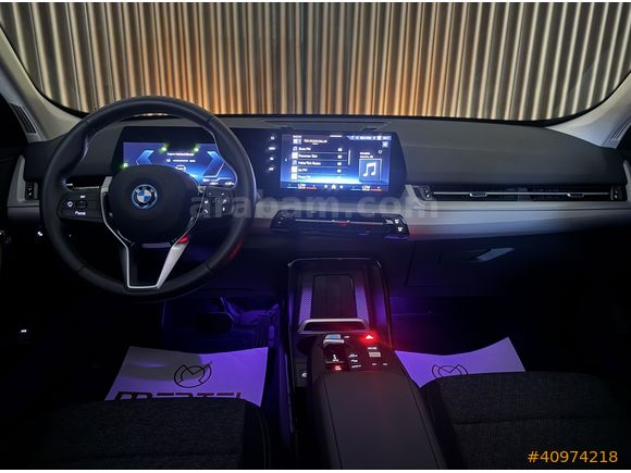 BOYASIZ BMW iX1 EDRIVE20 SPORTLINE HAFIZALI KOLTUK CAM TAVAN
