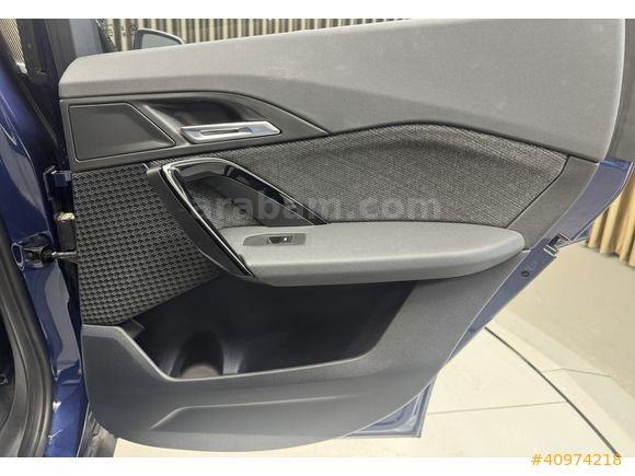 BOYASIZ BMW iX1 EDRIVE20 SPORTLINE HAFIZALI KOLTUK CAM TAVAN