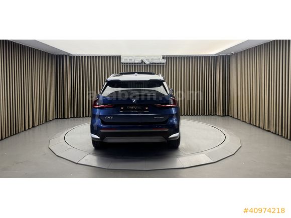 BOYASIZ BMW iX1 EDRIVE20 SPORTLINE HAFIZALI KOLTUK CAM TAVAN