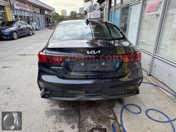 KİA CERATO 1.6 BENZİNLİ KOMPLE MOTOR G4FG 40.784KM'DE HURDA ARAÇ