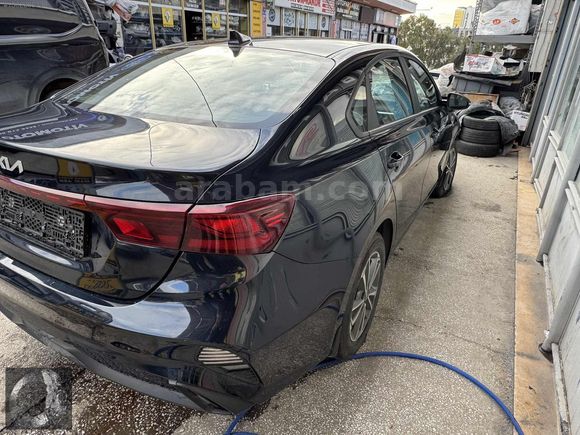 KİA CERATO 1.6 BENZİNLİ KOMPLE MOTOR G4FG 40.784KM'DE HURDA ARAÇ
