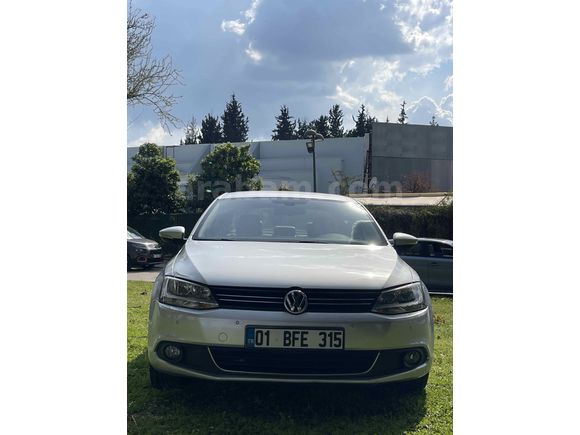  Sahibinden 2014 Çıkışlı Tek Parça Boyalı Orj Km Otomatik Jetta !