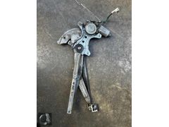 1999-2002 COROLLA SAĞ ÖN CAM KRİKOSU MOTORLU