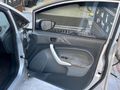 Sahibinden Ford Fiesta 1.4 Titanium 2010 Model  277.000 km Gri (titanyum)