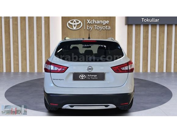 TOYOTA PLAZA TOKULLAR'DAN 2015 NİSSAN QASHQAİ 1.6DCİ SKYPACK