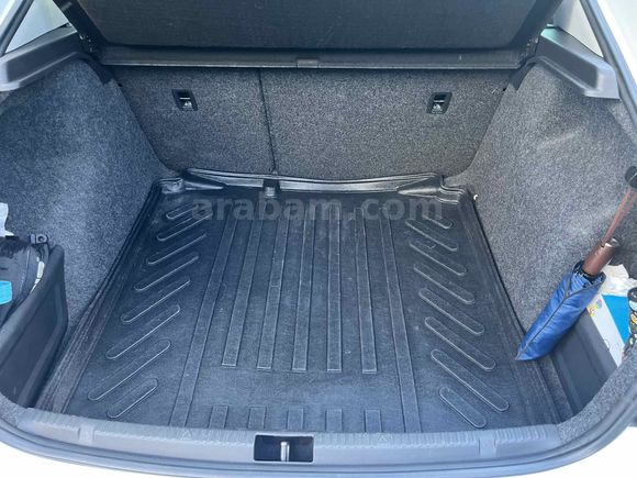 YAĞMUR FAR SENSÖRLÜ HIZ SABİTLEMELİ START STOPLU BAKIMLI