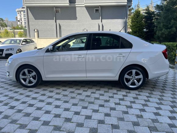YAĞMUR FAR SENSÖRLÜ HIZ SABİTLEMELİ START STOPLU BAKIMLI