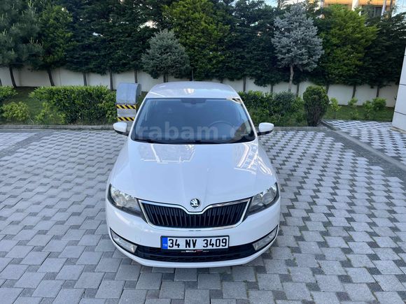YAĞMUR FAR SENSÖRLÜ HIZ SABİTLEMELİ START STOPLU BAKIMLI