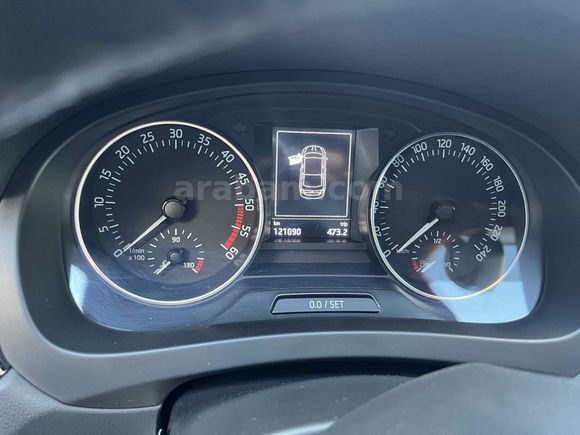 YAĞMUR FAR SENSÖRLÜ HIZ SABİTLEMELİ START STOPLU BAKIMLI