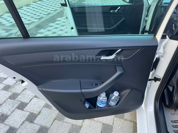 YAĞMUR FAR SENSÖRLÜ HIZ SABİTLEMELİ START STOPLU BAKIMLI