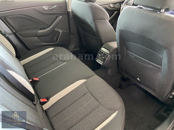 2024 1.5 TSI 150 HP PREMİUM 9.500KM HATASIZ BOYASIZ