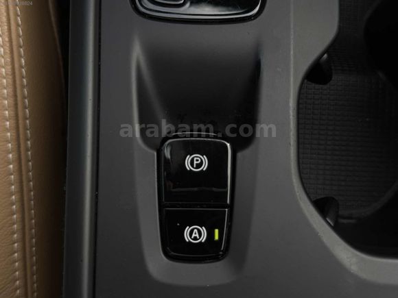 LOCA GARAGE HATASIZ 2019 VOLVO XC40 1.5 T3 CAM TAVAN