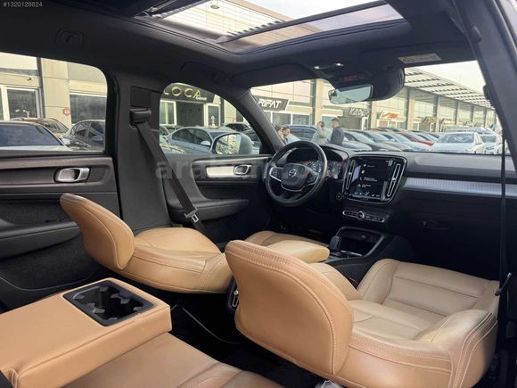 LOCA GARAGE HATASIZ 2019 VOLVO XC40 1.5 T3 CAM TAVAN