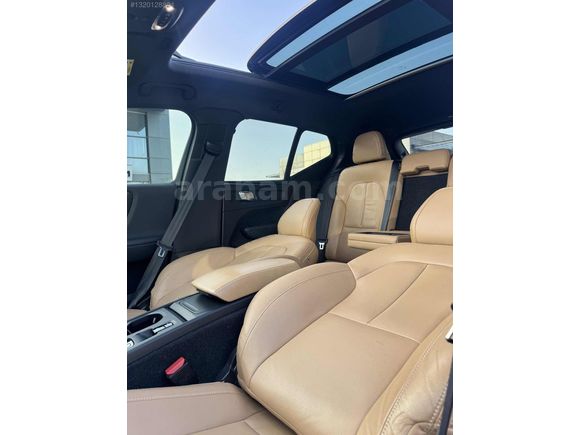 LOCA GARAGE HATASIZ 2019 VOLVO XC40 1.5 T3 CAM TAVAN