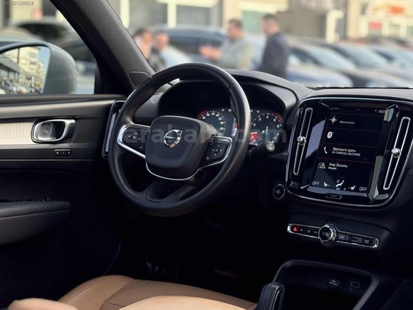 LOCA GARAGE HATASIZ 2019 VOLVO XC40 1.5 T3 CAM TAVAN