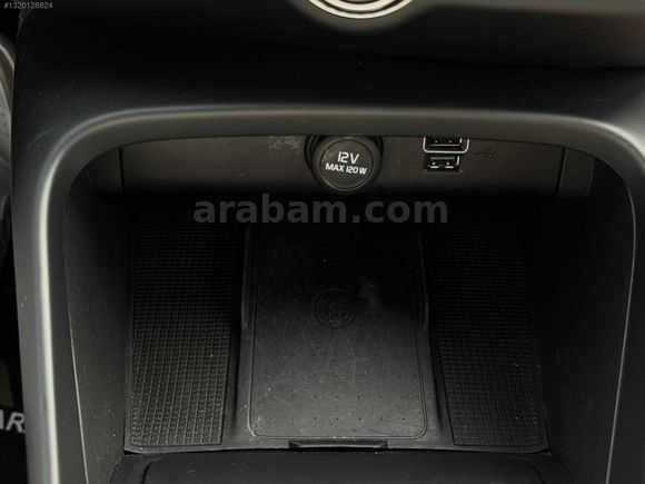 LOCA GARAGE HATASIZ 2019 VOLVO XC40 1.5 T3 CAM TAVAN