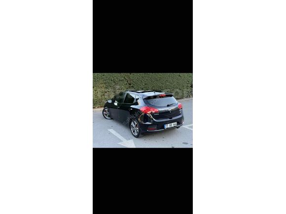 Sahibinden Kia Ceed 1.6 CRDi Premium 2015 Model 