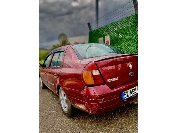 Sahibinden Renault Clio 1.4 RNA 2001 Model 