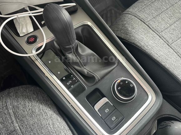 ELÇİ OTOMOTİVDEN BOYASIZ HATASIZ 2023 MODEL 22 BİN KM’DE