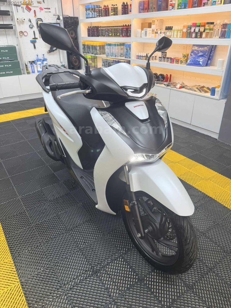 Galeriden Honda SH 125 2024 Model Manisa 6.001 km Beyaz - 40976716