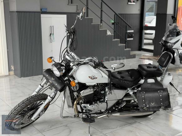 HMZ MOTORS DAN 2023 REGAL RAPTOR CLASSİC CHOPPER 1000 KM DE