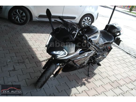 İLK ELDEN. KULLANILMAMIŞ 2024 MODEL CF 250 SR SİYAH
