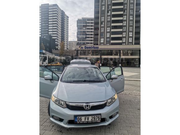 Sahibinden Honda Civic 1.6i VTEC Eco Premium 2012 Model