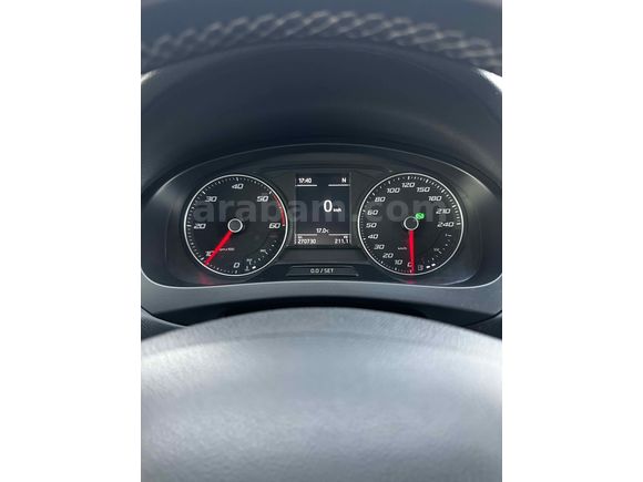 2017 MODEL 1.4  DİZEL OTOMATİK DEĞİŞENSİZ  TERTEMİZ