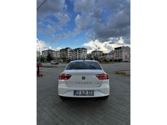 2017 MODEL 1.4  DİZEL OTOMATİK DEĞİŞENSİZ  TERTEMİZ